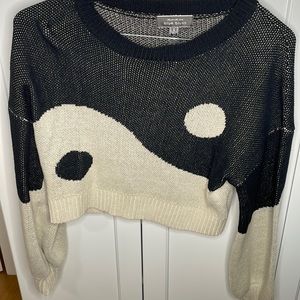 ying yang cropped sweater